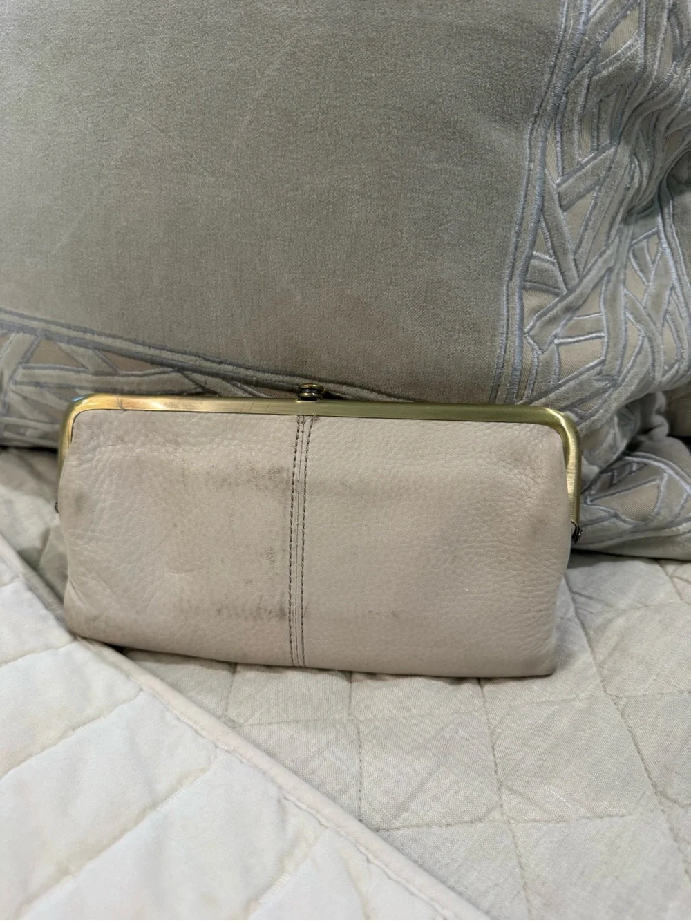 Hobo Leather Frame-Top Clutch wallet in Light Beige